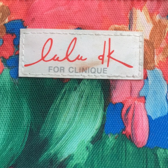 CLINIQUE Cosmetics Bag - Picture 4 of 6